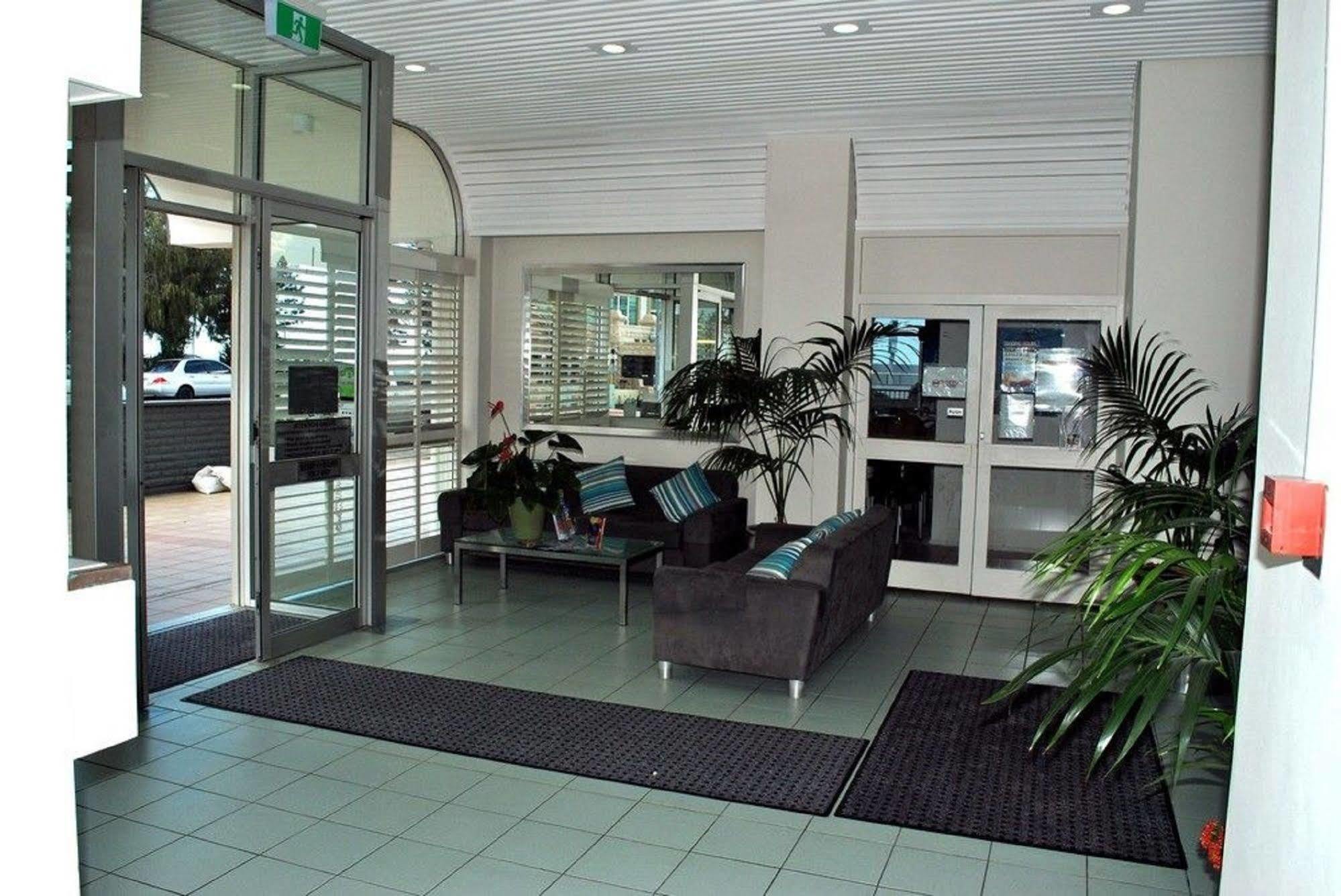 The Shore Apartments - Beachfront Χρυσή Ακτή Εξωτερικό φωτογραφία